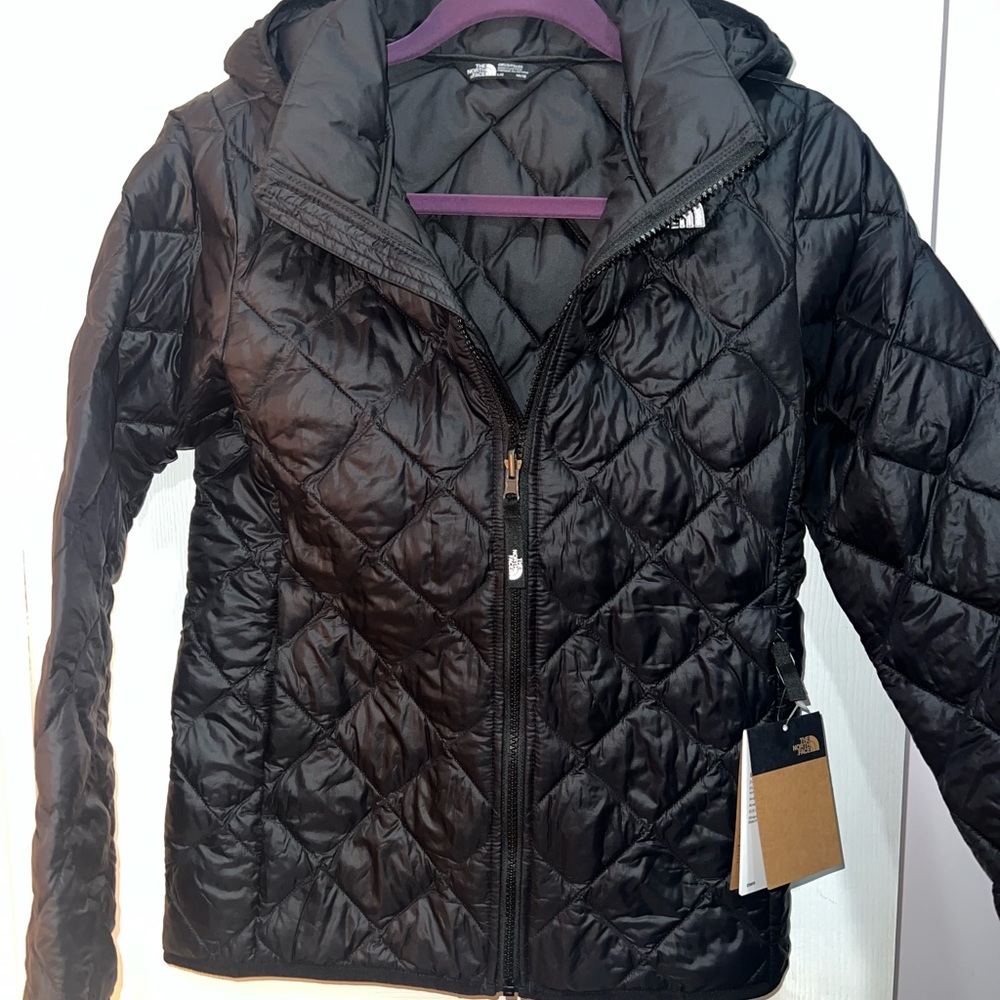 BNWT Girls Black North Face Jacket Size Large